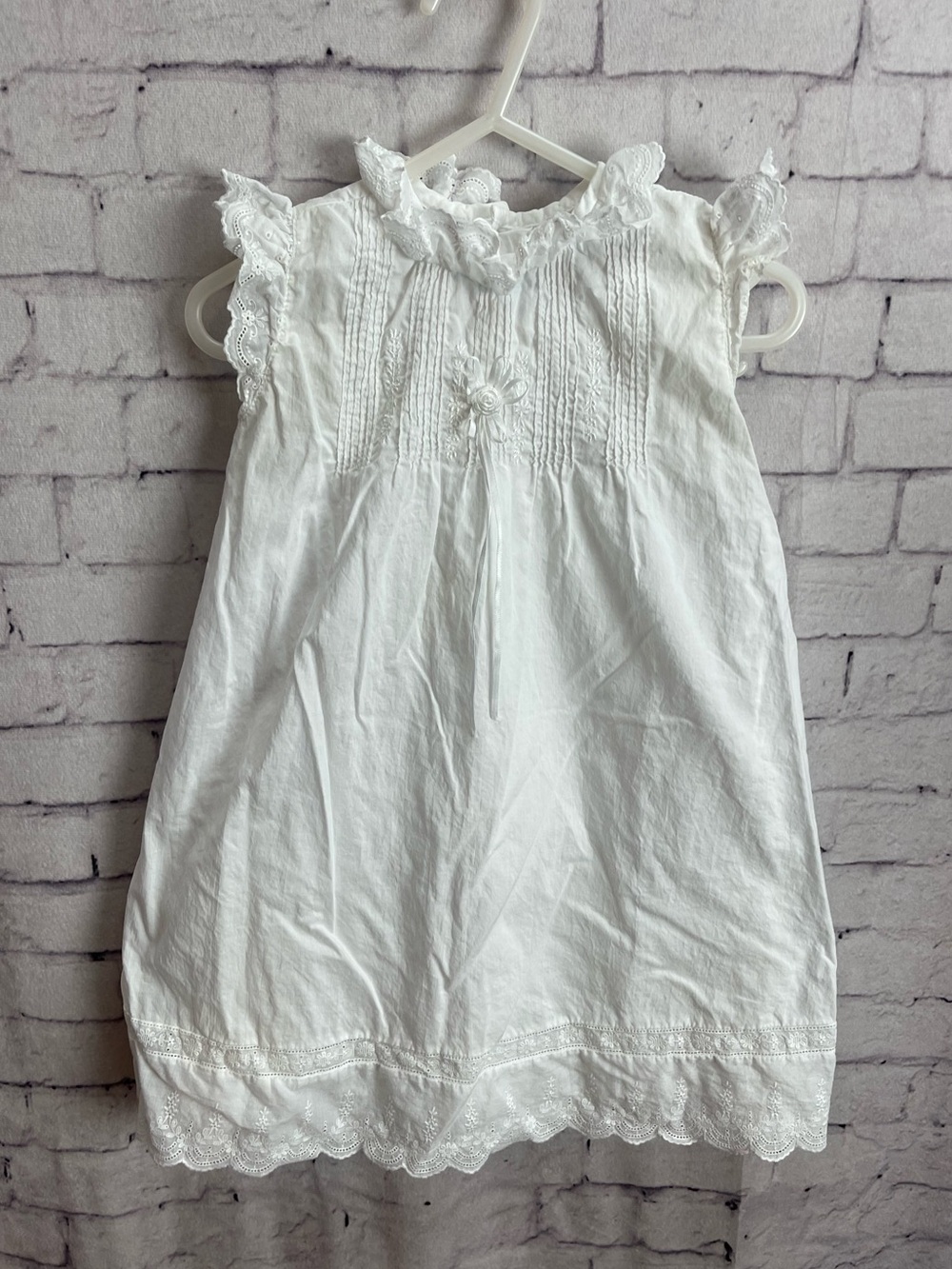 House of Hatten size 9 months white baby gown with pintuck pleats